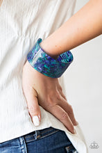 Load image into Gallery viewer, Paparazzi&#39;s Cosmic Couture - Blue Acrylic bracelet
