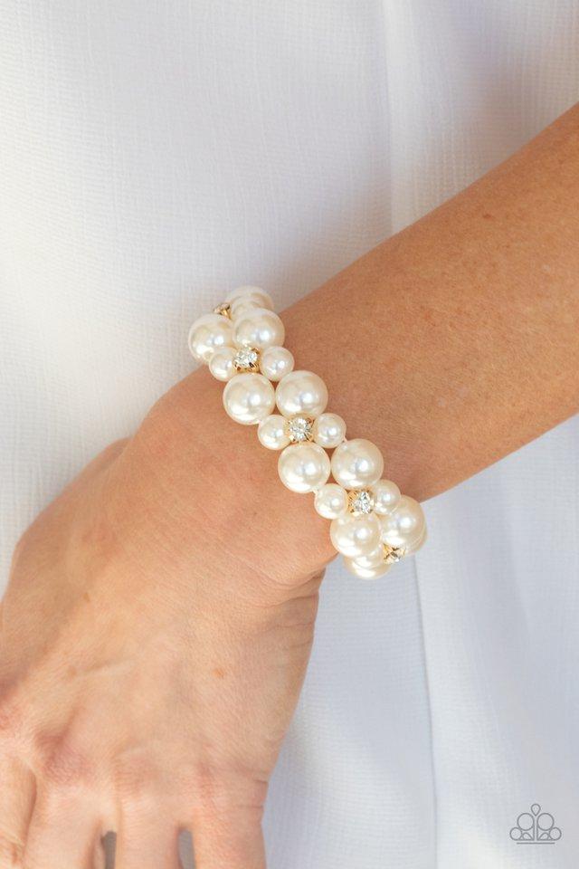 Paparazzi's Flirt Alert - Gold Pearl bracelet
