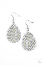 Load image into Gallery viewer, Paparazzi&#39;s Glorious Garden - Green earrings
