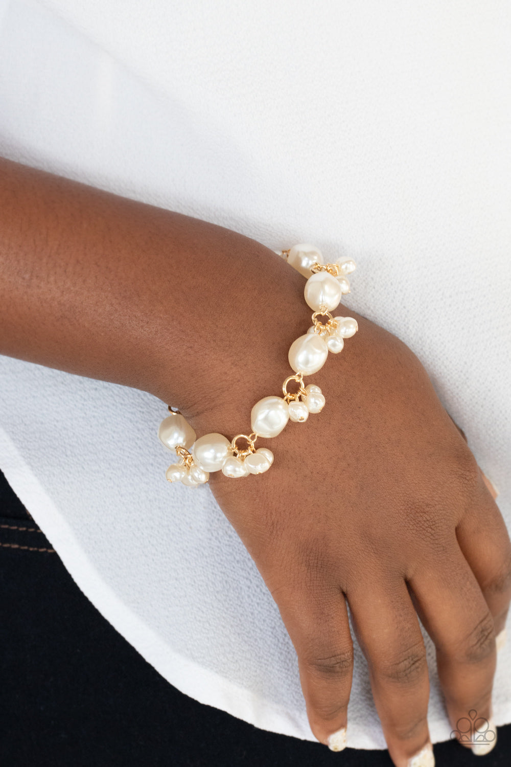 Paparazzi's Imperfectly Perfect - Gold Pearl bracelet