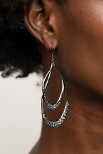 Load image into Gallery viewer, Paparazzi&#39;s Beyond Your GLEAMS - Black earrings
