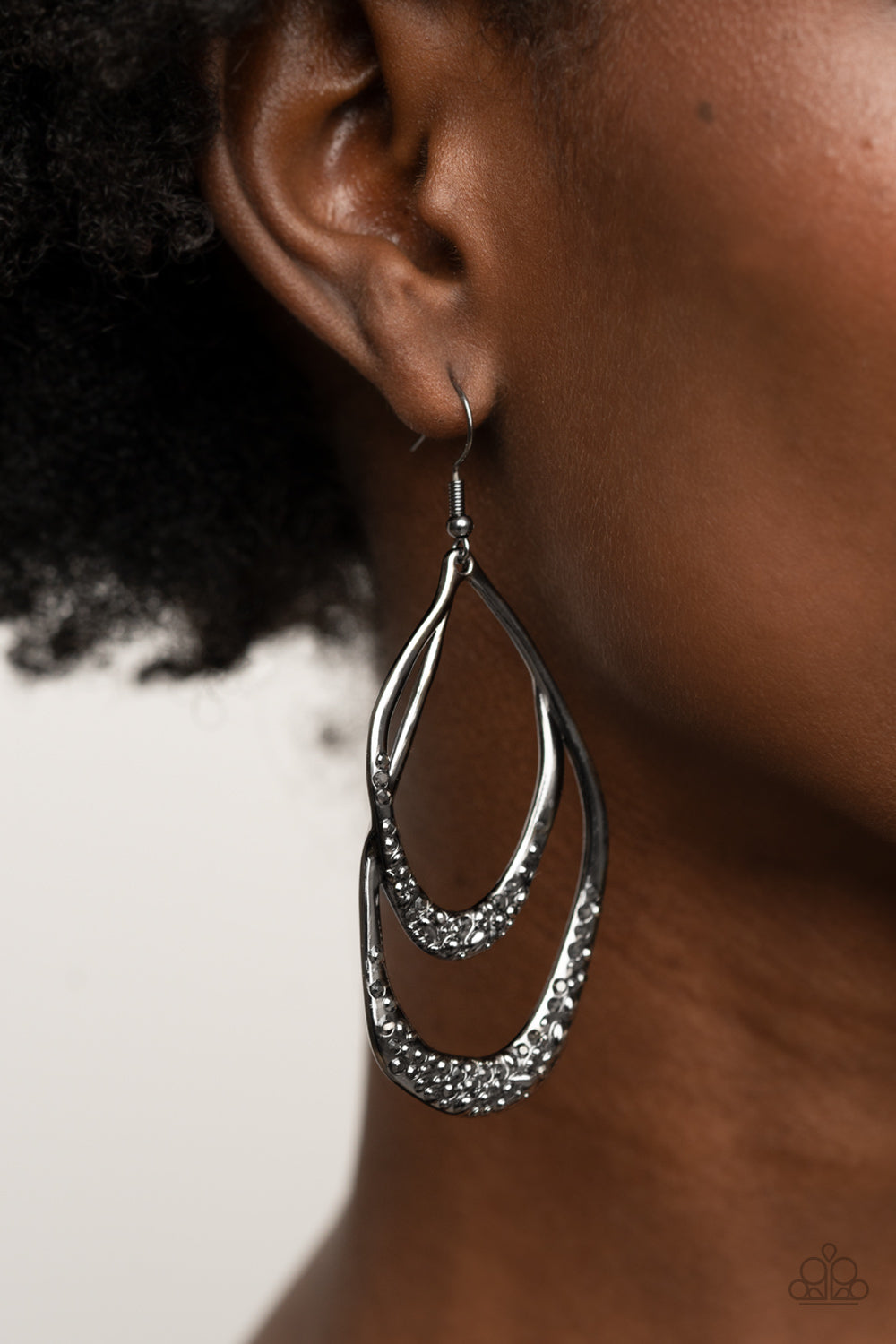 Paparazzi's Beyond Your GLEAMS - Black earrings