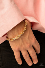 Load image into Gallery viewer, Paparazzi&#39;s Executive Excluisive - Men Gold bracelet
