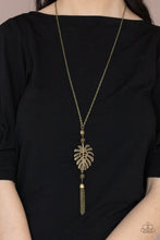 Load image into Gallery viewer, Paparazzi&#39;s Palm Prom - Brass necklace
