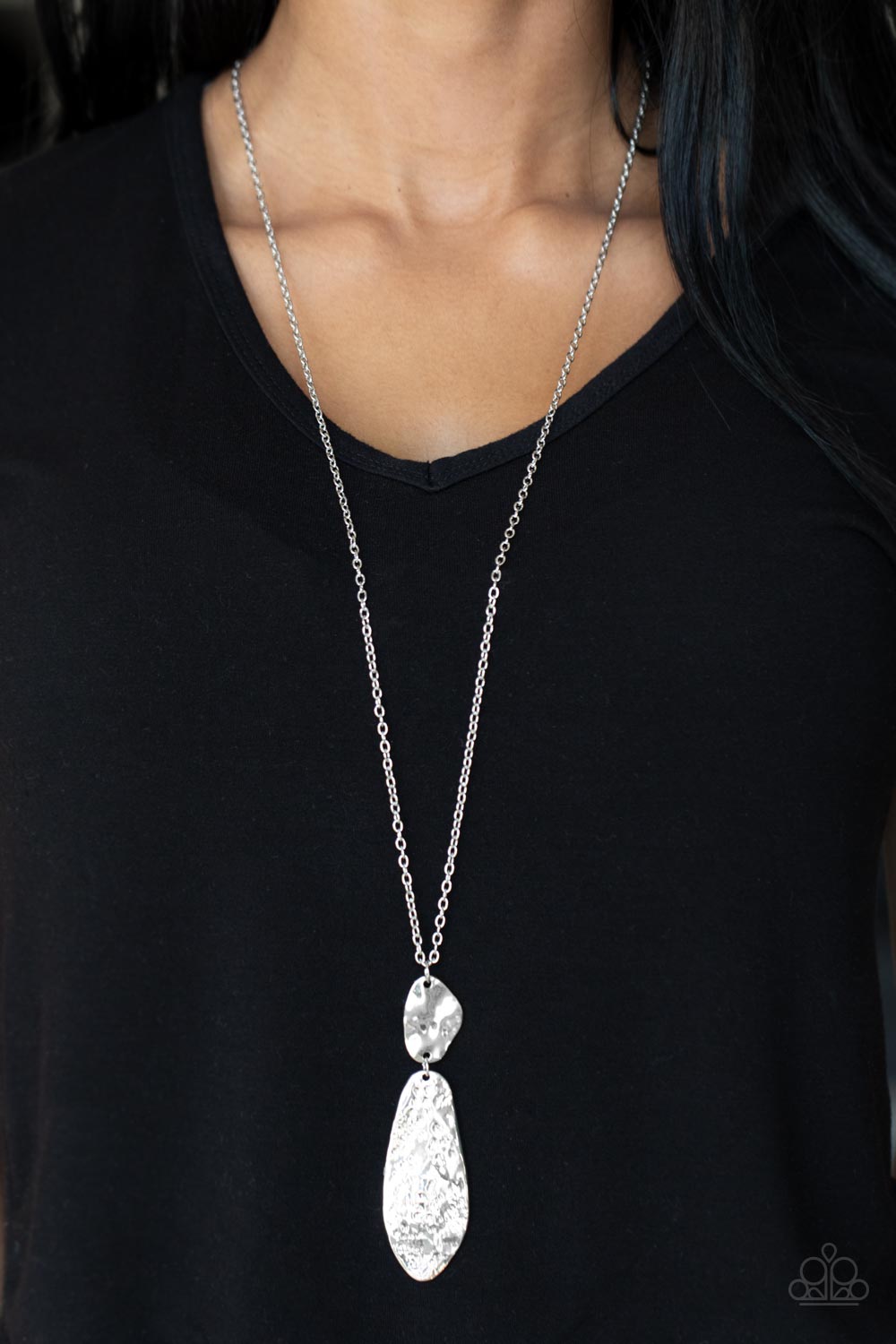 Paparazzi's Artisan Abode - Silver necklace