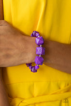Load image into Gallery viewer, Paparazzi&#39;s Trendsetting Tourist - Purple bracelet
