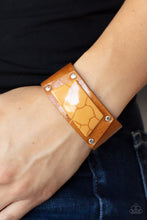 Load image into Gallery viewer, Paparazzi&#39;s Geo Glamper - Brown Acrylic bracelet
