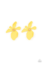 Load image into Gallery viewer, Paparazzi&#39;s Hawaiian Heiress - Yellow post earrings
