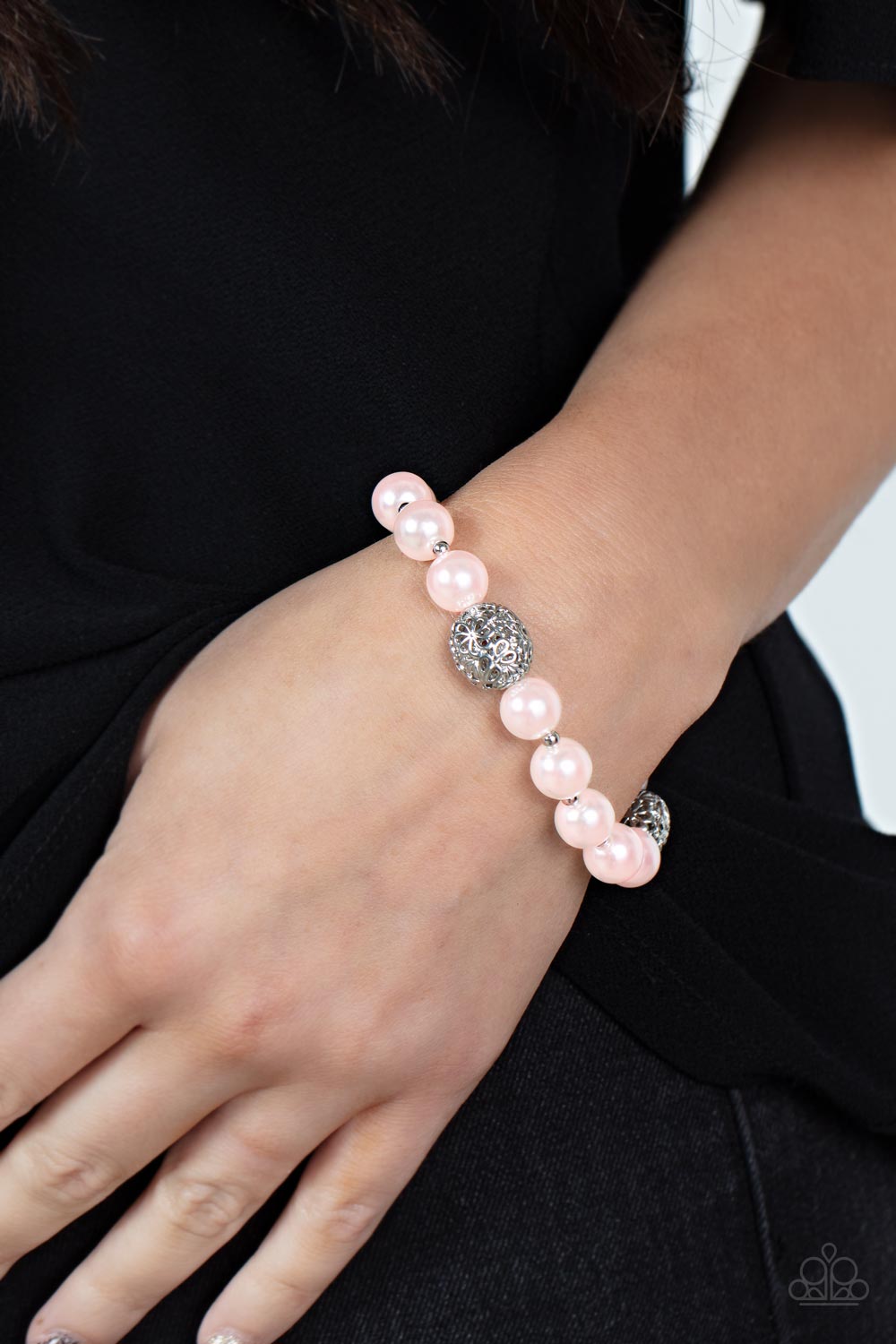 Paparazzi's Upscale Whimsy - Pink Pearl bracelet