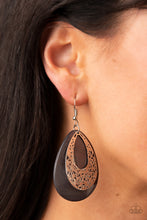 Load image into Gallery viewer, Paparazzi&#39;s Bountiful Beaches - Silver earrings
