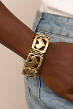 Load image into Gallery viewer, Paparazzi&#39;s Legendary Lovers - Brass bracelet
