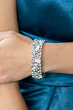 Load image into Gallery viewer, Paparazzi&#39;s Full Body Chills - White bracelet (Life of the Party)
