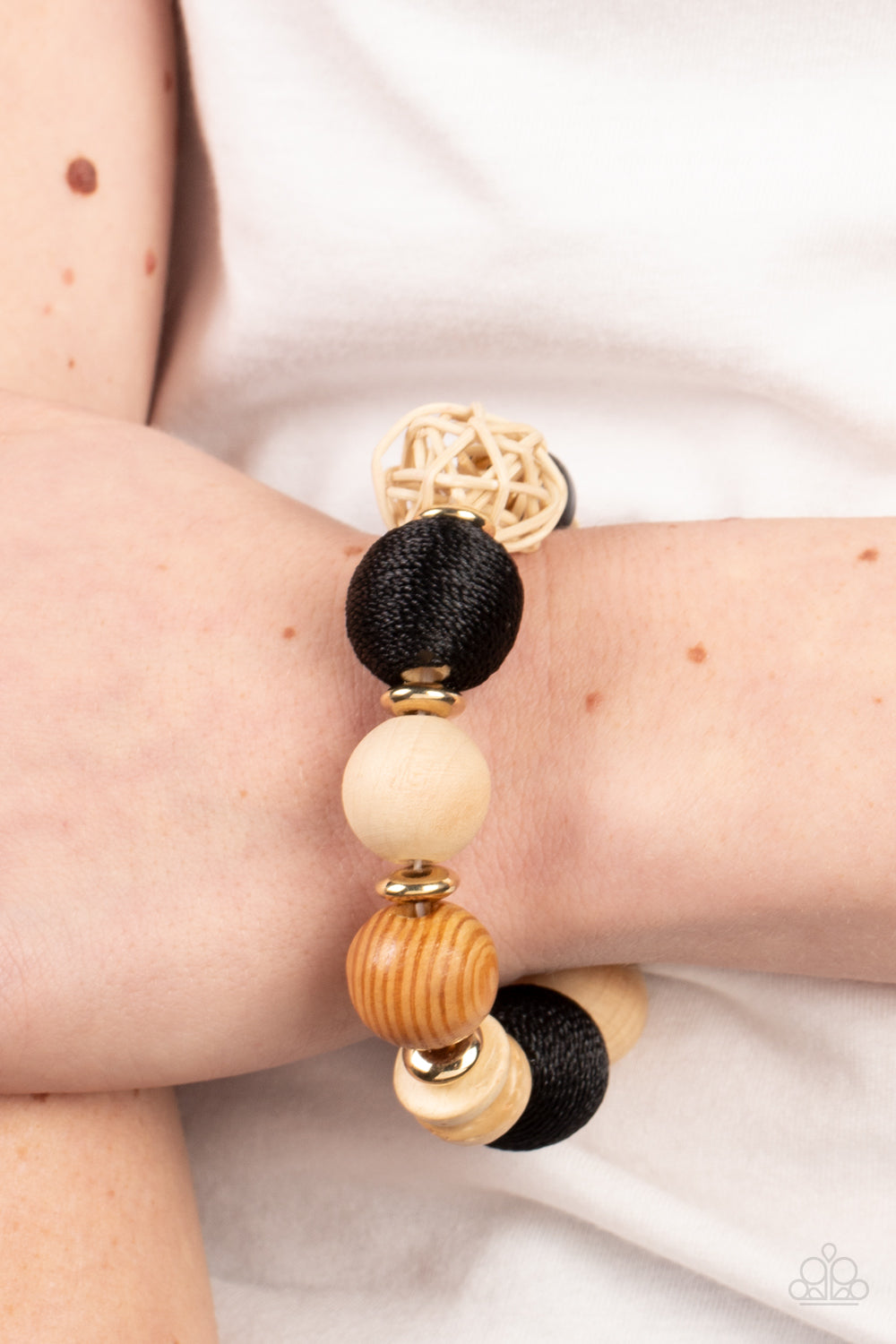 Paparazzi's Happily Homespun - Black Wood bracelet