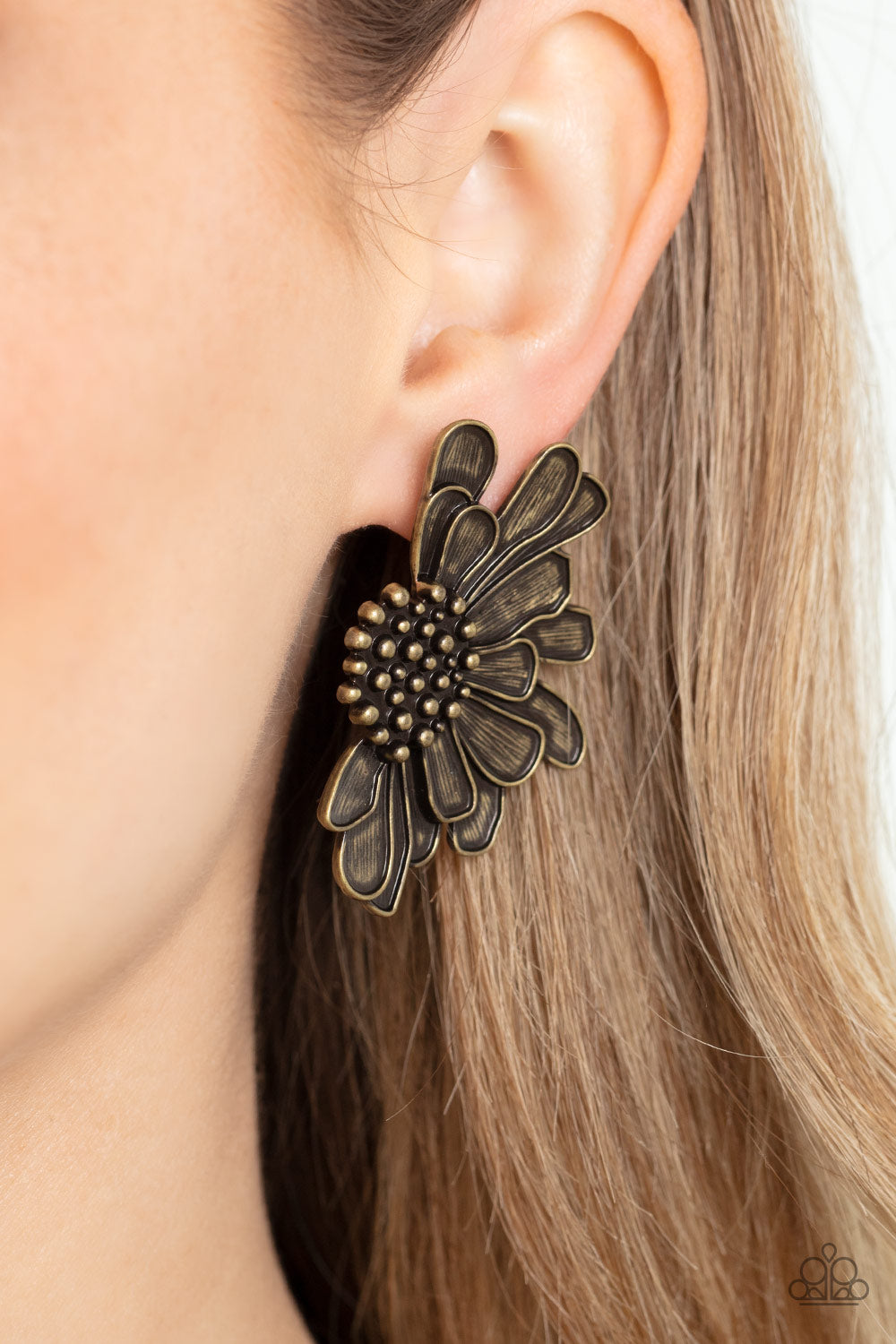 Paparazzi's Farmstead Meadow - Brass earrings