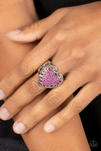 Load image into Gallery viewer, Paparazzi&#39;s Romantic Escape - Pink Ring
