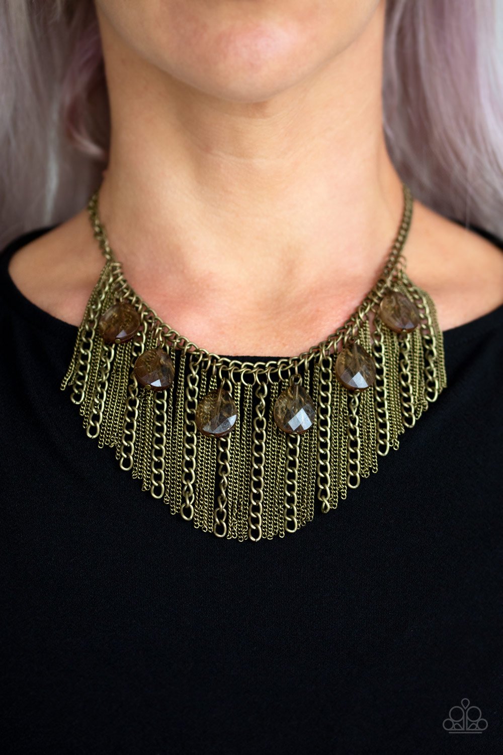 Paparazzi's Vixen Conviction - Brass necklace