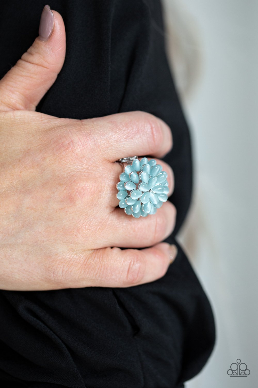 Paparazzi's Bloomin' Bloomer - Blue ring