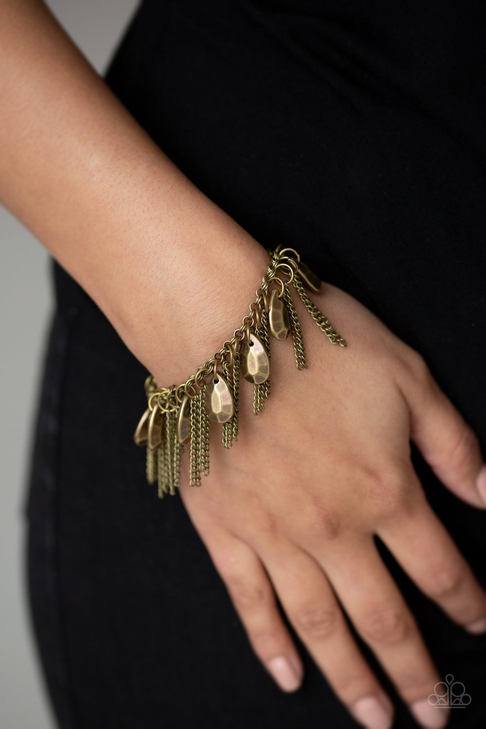 Paparazzi's Brag Swag - Brass bracelet