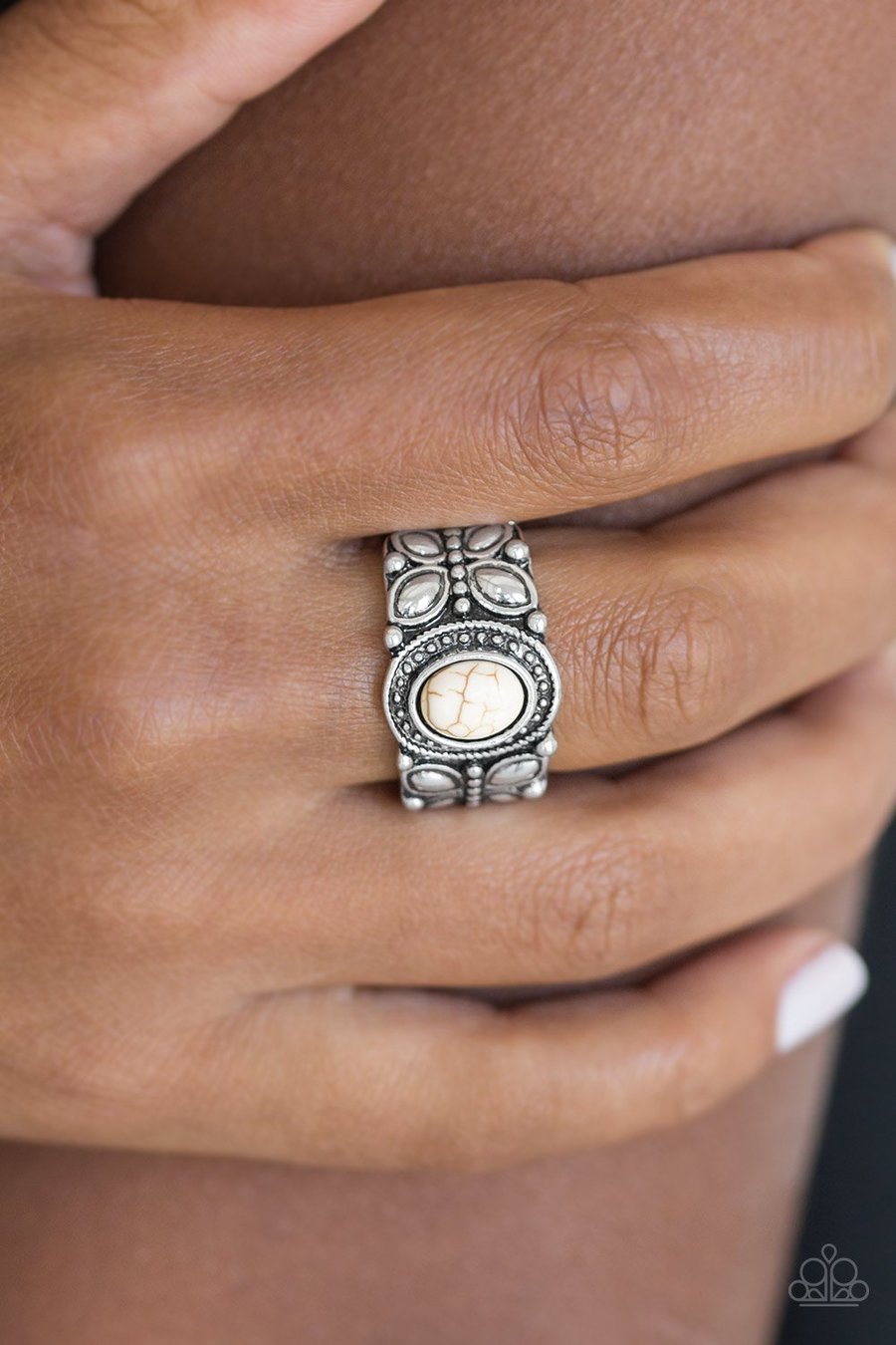 Paparazzi's Butterfly Belle - White ring