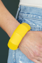 Load image into Gallery viewer, Paparazzi&#39;s Coconut Cove - Yellow Wood bracelet
