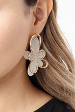 Load image into Gallery viewer, Paparazzi&#39;s Glimmering Gardens - Gold Acrylic post earrings
