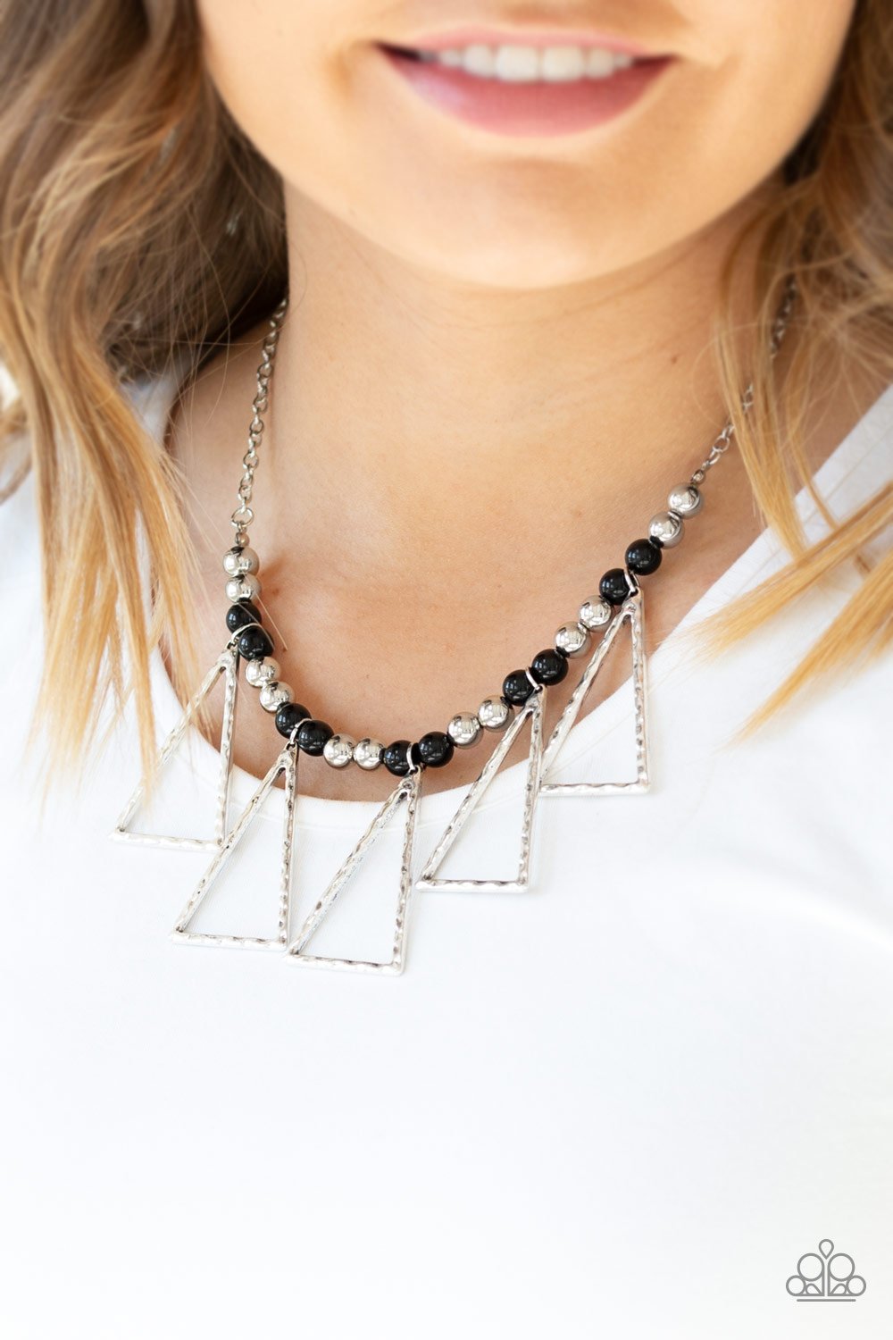 Paparazzi's Terra Nouveau - Black necklace