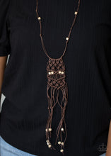 Load image into Gallery viewer, Paparazzi&#39;s Macrame Majesty - Brown Urban necklace
